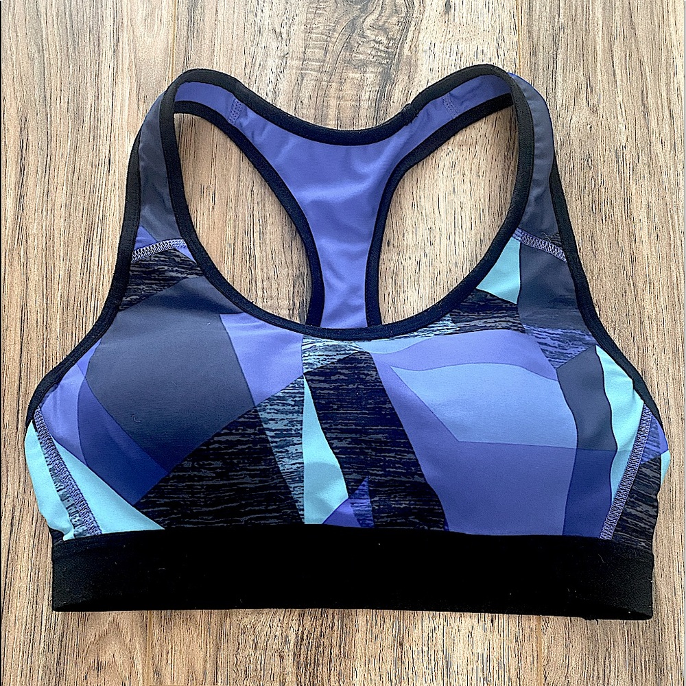 Sports bra